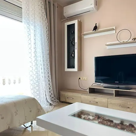 Relax Sea View * Sarandë